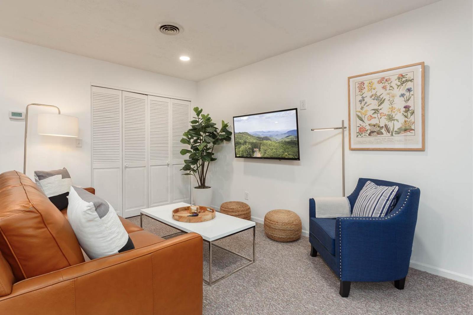 Апартаменты Hendo Hideaway A 2Bed/1Bath Хендерсонвилл Экстерьер фото